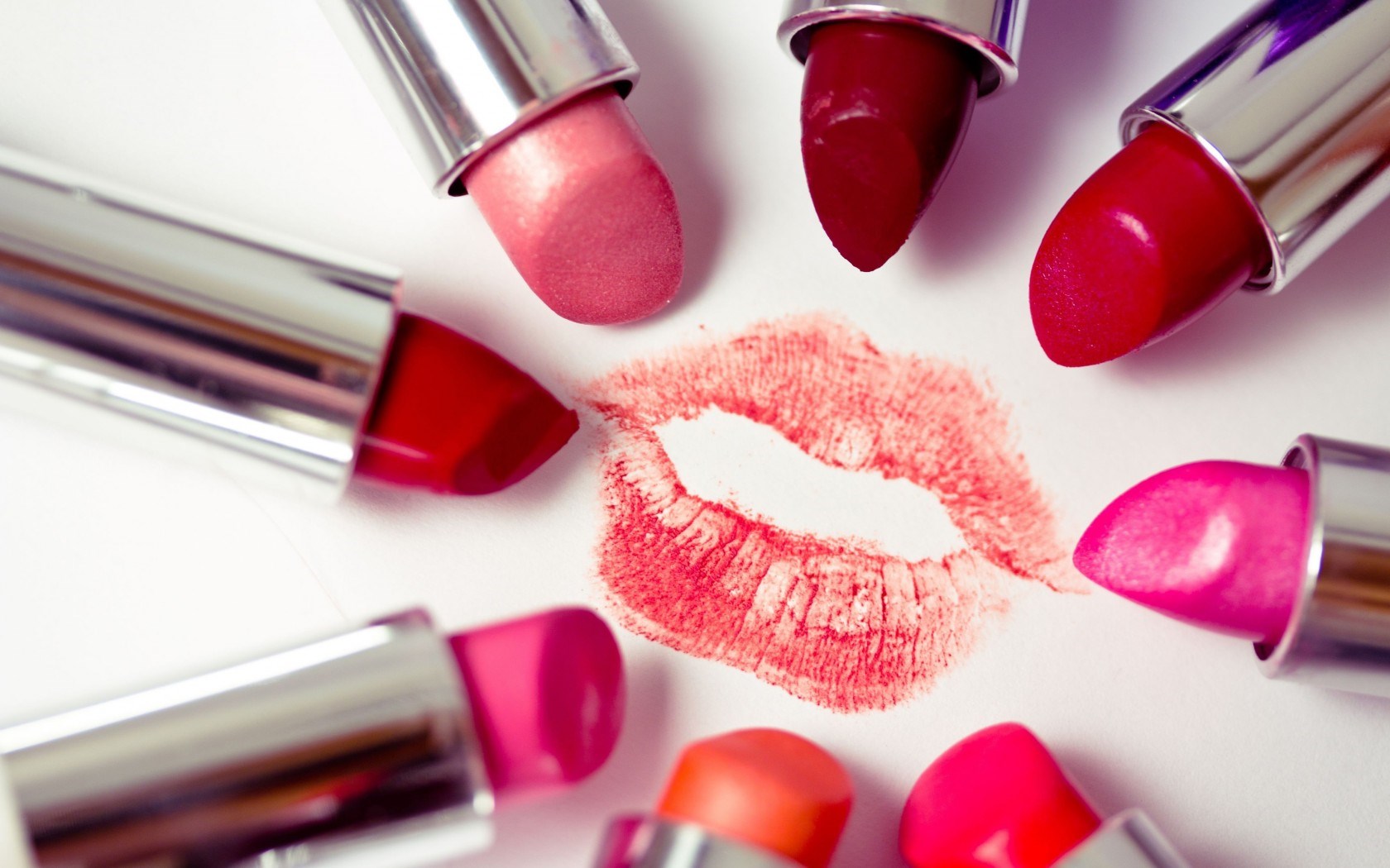 5 Tips to Help You Choose the Perfect Lipstick