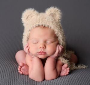 Newborn Checklist: Only Buy Newborn Baby Essentials